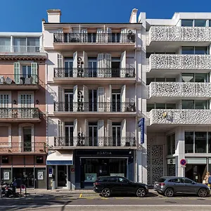 Modern Waikiki Отель